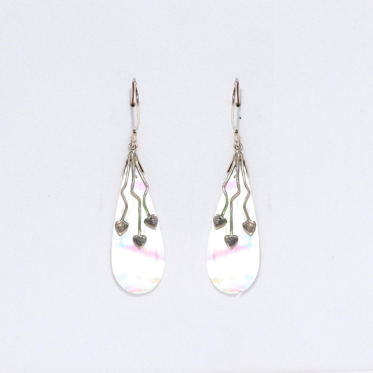 Ohrringe aus Perlmutt und Silber – Three Hearts