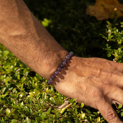 Zartes Mineralien-Armband „Petite“ – Amethyst, 6 mm