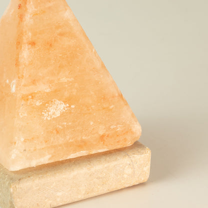 USB-Salzlampe Pyramide, 9 cm – weißes Licht