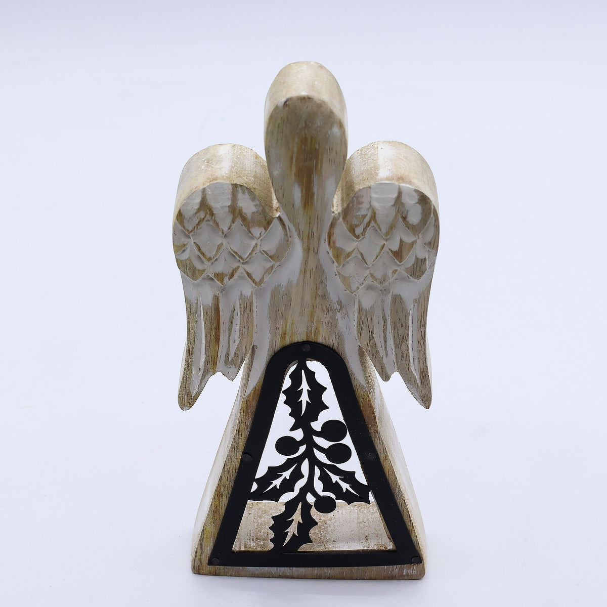 Engel aus Mangoholz – Weiß gewaschen mit Metalldekor – 18 cm