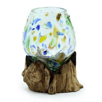 Farbige Glasschale auf Holz – mittel