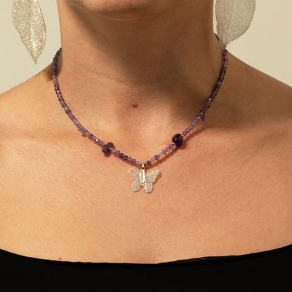 Nymphen-Mineralienkette mit Schmetterling – Amethyst.